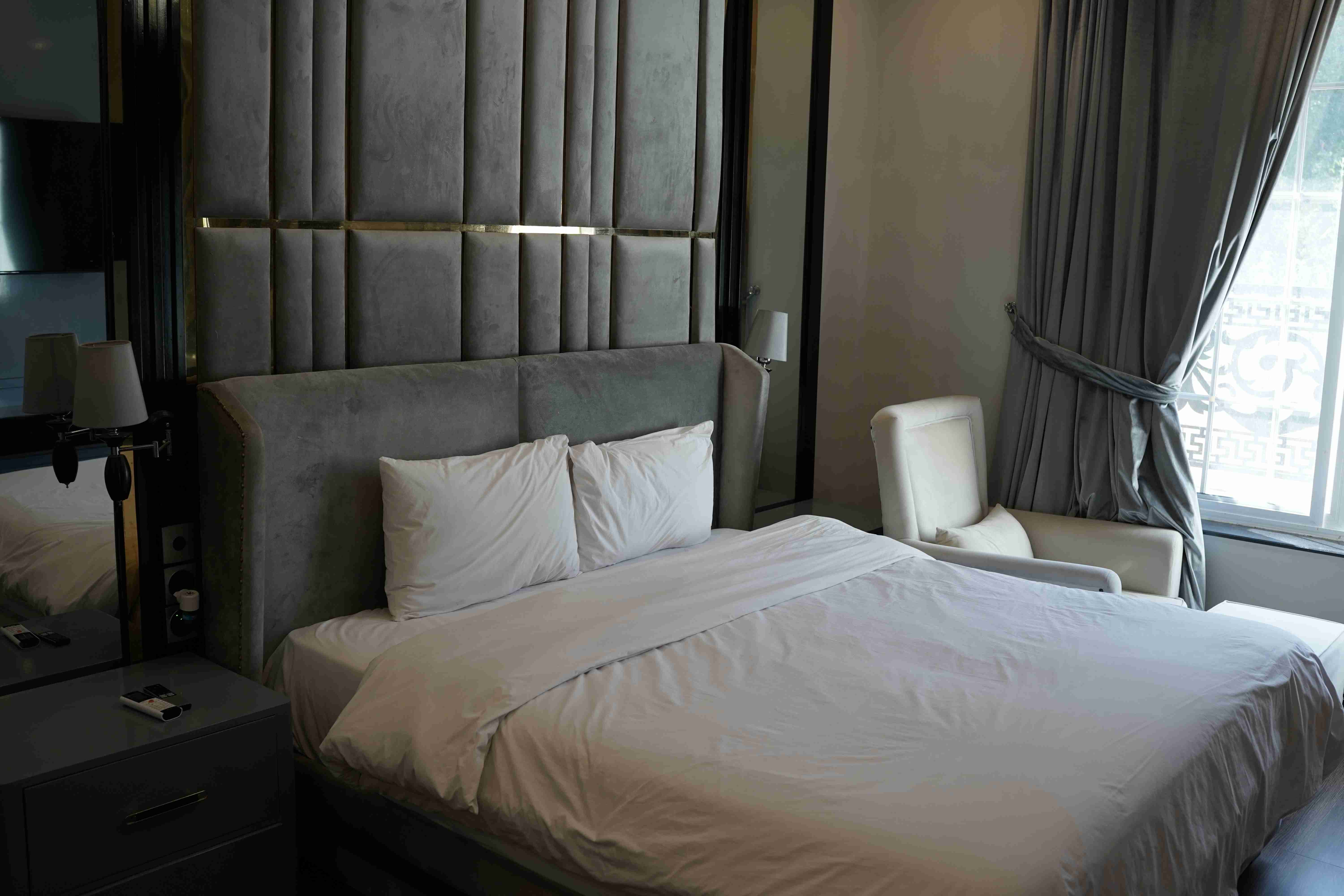 King Bed Room